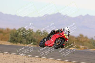 media/Dec-17-2022-SoCal Trackdays (Sat) [[224abd9271]]/Turn 9 Side (245pm)/